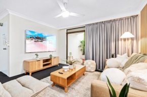 Surfers Paradise Coastal Beach Dream
